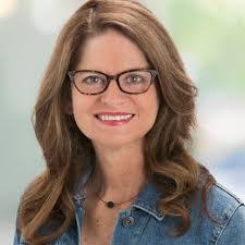 Amy Newfield's Instagram, Twitter & Facebook