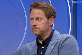 Michael Stewart blasts 'condescending' Stuart Dougal over 'embarrassing'  Hibs red card defence