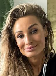 TBT MICHELLE MUNCH PART 2:2 : r/GossipDK