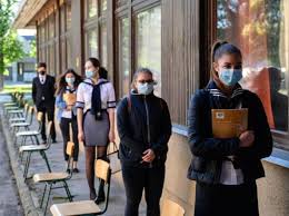 Subito cercherete informazioni dai vostri professori sull'insegnante, se è esigente, se è incline alla bocciatura o tende a promuovere. Maturita 2021 Ecco I Nomi Dei Presidenti Di Commissione Cerca Il Tuo Corriere It