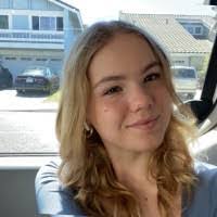 Lisa Gurr's Instagram, Twitter & Facebook