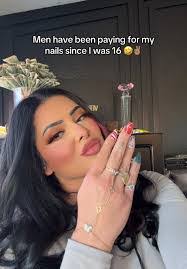 Jazmin Hoffman's Instagram, Twitter & Facebook