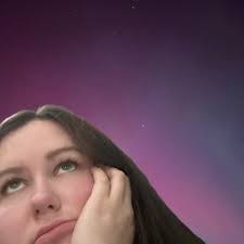 Nina White's Instagram, Twitter & Facebook