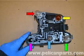 Audi A4 B6 Tail Light Bulbs And Assembly Replacement 2002 2008 Pelican Parts Diy Maintenance Article