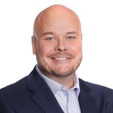 Robert Belliveau's Instagram, Twitter & Facebook