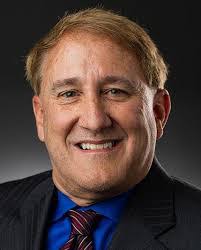 Kerry Lott's Instagram, Twitter & Facebook