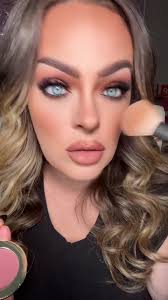 Gorgeous Girls always over blush!!!! 🥰😅 @Too Faced cloud crush blurring  blush in Velvet Crush🩷🩷🩷 #blushtutorial #blush #blushtrend