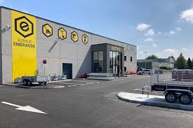 Espace Emeraude 27500 Pont Audemer Motoculture Jardinage Bricolage Vetements Et Pet Food En 2020 Espace Emeraude Pont Audemer Espace