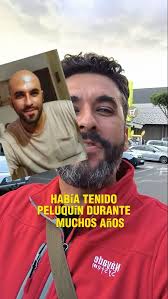 Yo no te conocía, y fuí a ver tus fotos y dije: si se ve clarísimo que es  un peluquín, muy falsos esos rizos 😂 y ahora resulta q son reales! Ahora