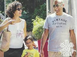 Grazie francesca e matteo, amori miei. Carlo Conti La Moglie Francesca Vaccaro E Il Figlio Matteo A Castiglioncello Con Dedica D Amore