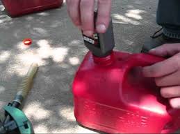 Check if the on/off switch is on. How To Mix Gas And Oil For 2 Stroke Engines Youtube