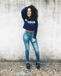 Calça Jeans Com Moletom Do Lado My It Girl Rayza Nicacio Guita Moda Estilo Jeans Roupas Bonitas Melhores Roupas