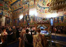 Am fost foarte incantata cand am gasit in piata macese. PaÈ™te 2019 TradiÈ›ii È™i Obiceiuri De Ce E Bine SÄƒ Treci Pe Sub MasÄƒ Sau Pe