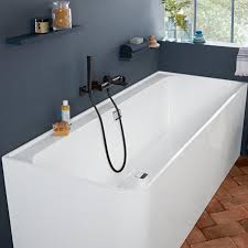 Er würde den kerl auf keinen fall zu tode prügeln, in der badewanne ersäufen oder erwürgen, wie sie das gelegentlich im. Eckbadewannen Eckwannen Jetzt Gunstiger Bei Reuter
