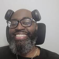 Kesa White (@kesawhite)