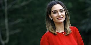 Jul 01, 2021 · birce organizó una fiesta nocturna en asmalımescit, en compañía de amigos como el propio çelikkok y su esposa mihre mutlu, que es arquitecta como el nuevo novio de akalay,. Mutlulugu Kisa Surdu Karadeniz Gazetesi