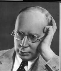 DANIEL MÜLLER-SCHOTT PERFORMS DVOŘÁK