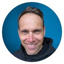 Nathan Venn's Instagram, Twitter & Facebook