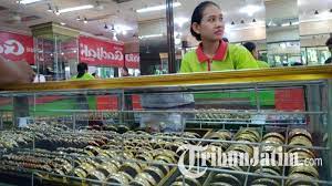 Lucky buyer akan di pilih secara acak dan tidak dapat di ganggu gugat bisa di kirim atau di ambil di cabang dtc surabaya. 74 Gambar Cincin Emas Gajah Surabaya Terbaik Gambar Pixabay
