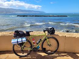 Cycling around Oahu's perimeter, accommodations, and camping