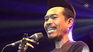 2x c em am apakah kau pernah dm f em jauh dari rumah c em am terbangun di tengah malam dm f g dingin lapar tak tertahan. Chord Kunci Gitar Pulang Iksan Skuter Tribun Jateng