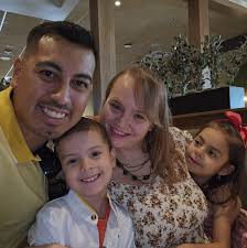 Edilberto Hernandez • Facebook