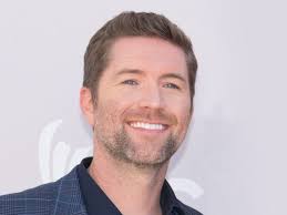 Josh Turner Reaches The Top Of The Singles Chart For The