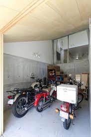 バイクガレージのある家条件の厳しいひな壇地で快適住宅をつくる ハンターカブ バイクガレージ ハウス