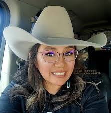 Maria Hardy's Instagram, Twitter & Facebook