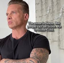 Robin Patrick's Instagram, Twitter & Facebook