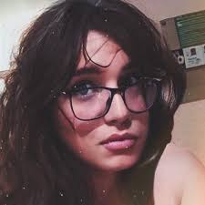 Heather Beck's Instagram, Twitter & Facebook