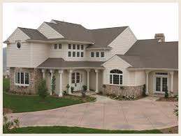 Begin your journey with historic colors. Gray Beige House Color Novocom Top
