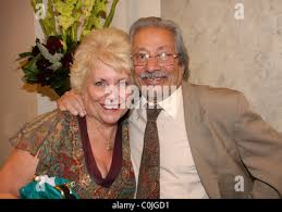 Jennifer jaffrey saeed jaffrey premiere hi-res stock photography and images 