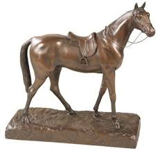 This bronze horse head sculpture is suitable for interior or outdoor installation. Ok Casting Medium English Saddle Horse Horses Horse Saddles Horse Sculpture