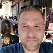 What would you do if you had to choose between saving your girlfriend or a  bag containing $3 billion?