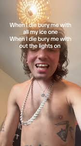 Bury Me in This Trend Song