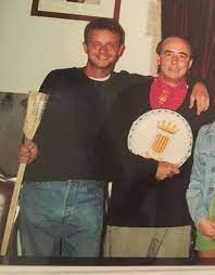 Joan manuel serrat concierto en el luna park 1983.vídeo montaje con el audio del concierto e imágenes de serrat. Con Su Hijo Queco En Viana Frases De Joan Manuel Serrat Facebook