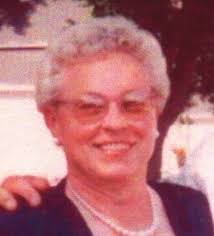 Mona Wilcox's Instagram, Twitter & Facebook