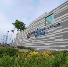 Living up to its name, it is sited beside a lake, and units closest to the lake without a doubt will have an amazing view. Lakeside Residence Puchong Home Facebook