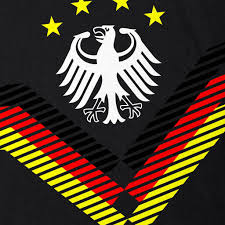 Das klingt nach wenig freude. Style3 Deutschland Em 2021 2022 Herren T Shirt Germany Fussball Europameisterschaft Trikot Grosse 5xl Farbe Schwarz