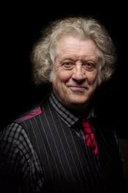 Noddy Holder heads back out onto the road