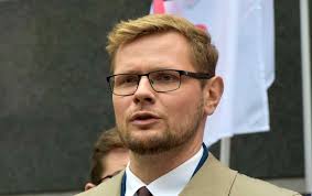 Chcą zagłodzić TK! Przyznała to rzecznik klubu KO. "Myślę, że pójdziemy tym  tropem. To jest instytucja, która działa nielegalnie"  https://wpolityce.pl/polityka/742487-chca-zaglodzic-tk-przyznala-to-rzecznik-klubu-ko