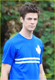 Grant Gustin Shirtless Flash Set After Als Chall 13 Jpg Grant Gustin Gustin The Flash Grant Gustin