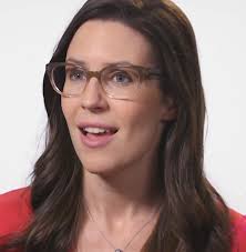 Lauren Gunderson's Instagram, Twitter & Facebook