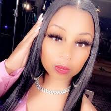 Sharae Scott's Instagram, Twitter & Facebook