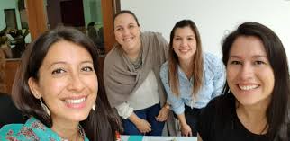 El trabajo colaborativo, el aporte de cada uno, desde aquello que puede  brindar, suma a la hora de profesionalizar y jerarquizar nuestra profesión  y a la vez aportar a toda la comunidad