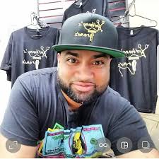 Any churches or places that donate Thanksgiving dinner. It's just me and my  mother and she's been sick so we don't have Thanksgiving dinner. I would  gladly appreciate it.