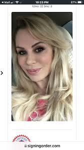 Tanya Lang traveling/mobile notary public