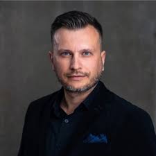 Dariusz Dobrowolski's Instagram, Twitter & Facebook