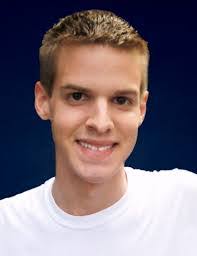 Kelly Trumble's Instagram, Twitter & Facebook